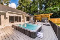 Weekend Vibes - 1 Level - Pool - Hot Tub - Fenced Yard - B&B Sevierville