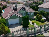 Panoniya Pool Villa - Chambres d'hôtes Kać