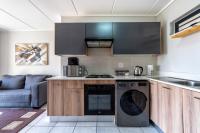 Alimama Spaces: The Manson's Green Creek - Bed and Breakfast Pretoria