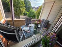 Exklusives und helles Apartment No 6 mit Balkon im Zentrum von Kassel, schnelles 1Gbit Internet, Geschirrspüler, Boxspringbetten - Bed and Breakfast Kassel