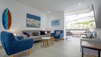 Ola Blanca Luxury Apt in San Bartolo, beachfront - B&B San Bartolo