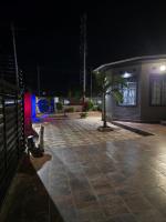 Ocean Breeze Inn - Bed and Breakfast Livingstone