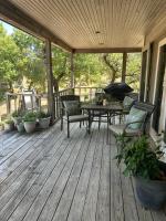 Around the Bend Bungalow - B&B Fredericksburg