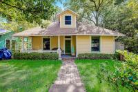 Quiet central home with enclosed yard, deck, grill, central AC, washer and dryer - B&B Austin