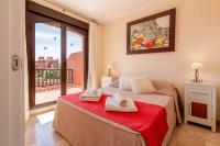 Stylish Duplex Apartment in Estepona, Spain - Sea Views, Pool & Coastal Living - Chambres d'hôtes Estepona