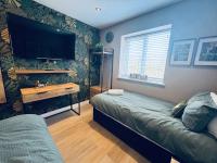 Station House, Platform 5 - 2 Bedrooms - Sleeps 4 - B&B Harrington
