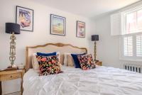 Bijou Coastal Stays - King Ensuite - 2 mins from beach - B&B West Worthing