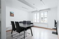 2BR Spiez Center Parking & Balcony near Interlaken - B&B Spiez
