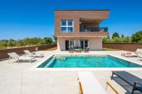 Luxury Villa KLAUDIA with Private Pool near Pula - B&B Vodnjan