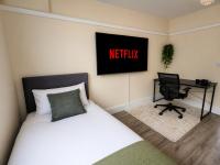 Apartment Opposite Train Station - Central - HavenOne - Chambres d'hôtes Leicester
