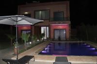 Villa haut standing avec piscine, hammam et Jacuzzi - B&B Aghmat