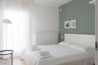 Private Parking - Manzoni Apartments - Ferienwohnung Udine