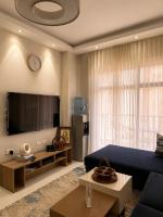 Bright 2-Bedroom Garden View Retreat in Madinaty, New Cairo, By Kemetland - B&B Madinaty