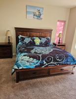 Tipsy Turtle- 4BD Running Y Home - Bed and Breakfast Terminal City
