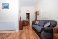 Warm Calton Hill 3 Bdrm Apartment A - B&B Edinburgh