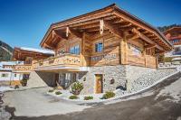 Panorama Chalets by we rent, JOKERCARD INCLUDED - Bed and Breakfast Saalbach