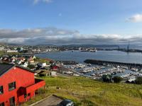 Lejlighed i Tórshavn med fantastisk udsigt - B&B Argir