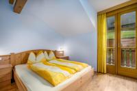 Two-Bedroom Apartment with Mountain View