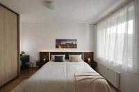 Sky View Family Apartment for 6 - Free Parking - B&B Petržalka