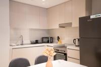 F1 Dreamstay 1BHK Gym Pool - B&B Abu Dhabi