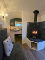 Shepherds Rest - shepherds hut - New for 2026 - B&B Liverton