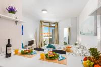 419 Beautiful Summerland Studio, Wi Fi sat TV - B&B Los Cristianos