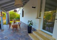 Nature House - Garden Villa near Palermo Airport & The Sea - B&B Carini