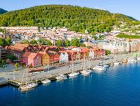 Exclusive apartment with terrace in Nordnes - Chambres d'hôtes Bergen