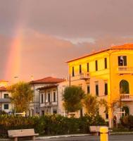 Sunset over the Sea - B&B Marina di Pisa