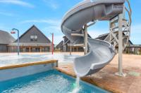 Family Fun · Hot Tub + Kids Slides + Pool · Golf - B&B Hollister