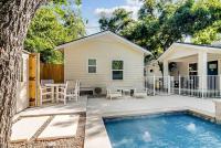 The Grove D with Hot Tub & King Beds - Walk to Main - B&B Fredericksburg