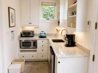 New Luxe Studio Cleveland Park near Zoo - B&B Washington D.C.