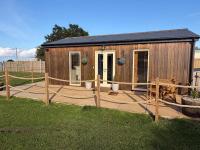 Henhaven Lodge Cosy Cabin in Alnwick - B&B Alnwick