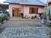 Hostel 5 km from Feevale and 1 km from Faixa 239 - B&B Campo Bom
