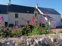Maison charmante à La Chapelle-Saint-Martin-en-Plaine avec jardin - Chambres d'hôtes La Chapelle-Saint-Martin-en-Plaine
