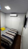 Studio Novo com Ar, Wi-Fi e estacionamento - B&B Joinville