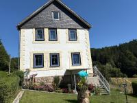 Landhaus Sommerberg - Bed and Breakfast Schleusingen