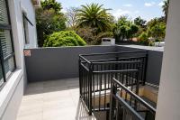 Home Away From Home In Table View - B&B Cape Town