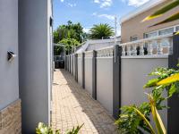 Home Away From Home In Table View - B&B Cape Town