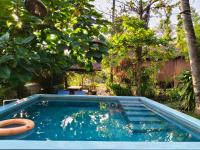 Habitación Doble con vistas a la piscina