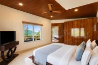 ELIVAAS Signature Karinya Villas Fern Scenic Hill View Villa With Sit Out , Shared Gazebo and Garden - Ferienwohnung Naini Tāl