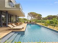 Villa Olive - Design Retreat by the Lagoon - B&B Vau
