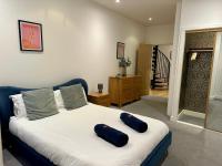 #Huge Master Suite #Self check in #Very central!!! - Ferienwohnung York