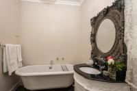 Deluxe Double or Twin Room with Lake View