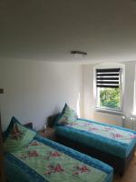 Pension zur Sonnenuhr - B&B Crimmitschau