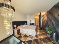 Dwupoziomowy apartament z przeszkloną antresolą FP22 - B&B Zamość