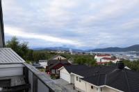 Modern apartment with free parking near the city center - B&B Tromsø