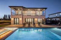 Luxury Moab Oasis Pool Spa & Fire Pit - B&B Moab