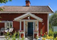 Cabin by Hjälmaren in Segersjö - Ferienwohnung Odensbacken