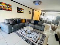 Modern Fourways -Spacious 3Bedroom Retreat& 2 bath - Chambres d'hôtes Trevallyn